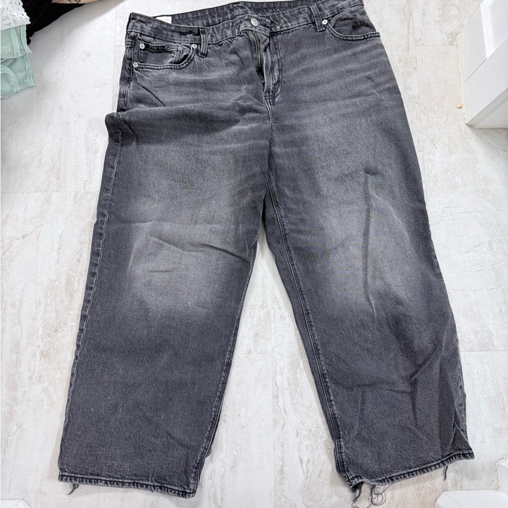 American Eagle Wide Leg Black or Gray Denim Jeans
